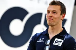 F1 Social Stint | Kvyat wears out tires with old Toro Rosso