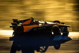 Hughes auf Pole Position beim zweiten ePrix von Diriyah, Vandoorne P8