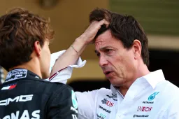 Schumacher sees 'absent' Wolff: 'Their drivers don't seem to care'