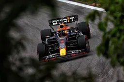 Verstappen remporte la séance qualificative gâchée par la pluie à Interlagos, Leclerc P2