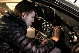 Te Koop: Bied nu mee op de Duitse ex van Verstappen!