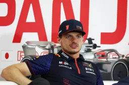 Verstappen and Perez laugh at old Tweets from F1 drivers