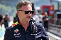 Horner doesn't seem too worried after a heavy defeat in Zandvoort