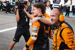 Norris zelfverzekerd in titelstrijd: 'Dat krijg ik wanneer ik kampioen ben'