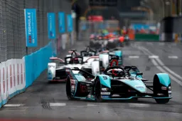 Qualifying Formula E | Vergne takes pole, grid penalty for De Vries