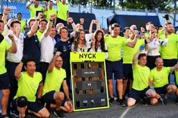 Bewertungen | De Vries "stiehlt" Verstappen in Monza das Rampenlicht