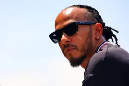Hamilton and Russell congratulate Verstappen: 'Amazing drive!'
