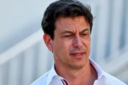 Wolff ambitieus: 'Red Bull en Ferrari uitdagen voor overwinningen'