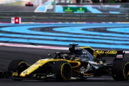 Carlos Sainz left "hurt" after late MGU-K issue