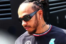 Mercedes-Chef Shovlin räumt ein: "Für Hamilton war das schwieriger als für Russell".