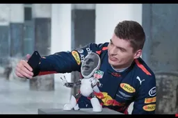 Video: Verstappen ontmoet Mini Max!