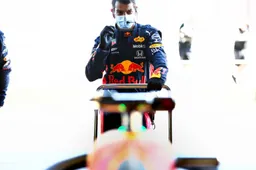 Nieuwe eerste monteur voor Verstappen: 'Je krijgt daar toch een band mee'