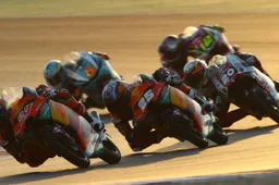 Gemoederen lopen hoog op bij kwalificatie Moto3 in Qatar