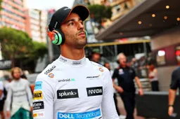 End of Ricciardo's career: 'He's being destroyed mentally and on the track'
