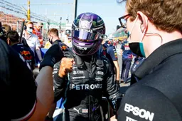 Hamilton ziet Verstappen verdiend winnen: "Waren gewoon te snel"
