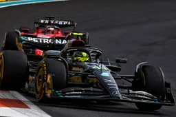 Hamilton liest gemeine Tweets: Du musst nicht jeden lieben