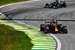 Twintig races gereden: dit is het verschil tussen Verstappen en Hamilton