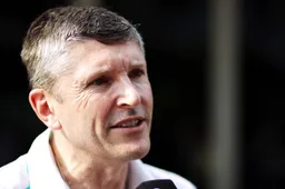 Ex-Mercedes baas: "Die verhalen over Schumacher zijn niet waar"