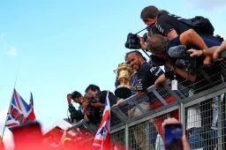 Hoe Mercedes vanuit het niets won met Lewis Hamilton