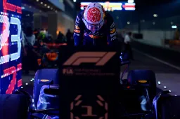 Nagenieten: zo pakte Verstappen zijn derde wereldtitel in sprintrace Qatar