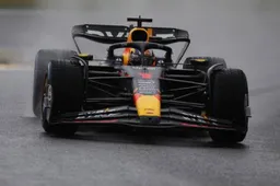 Verstappen il più veloce nelle qualifiche, Leclerc partirà dalla pole