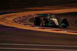 Mercedes verliest ruim halve seconde per ronde op Red Bull en Ferrari