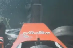 Video: de crash van Vettel