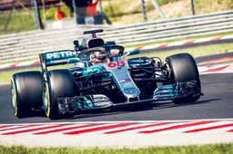 George Russell wil druk bij Mercedes en andere F1-teams opvoeren