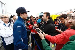 Lance Stroll CRASHT op Barcelona!
