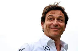 Wolff voit les chances d'arrivée de Verstappen augmenter après la victoire à Silverstone.