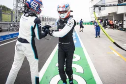 Russell sees Williams 'definitely' competing for points next year