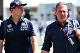 Verstappen klaar voor nieuw seizoen in rallysport: 'Prachtig om te doen'