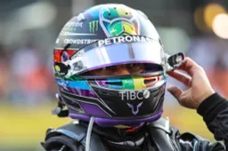 Hamilton gets support: 'I really do hope he'll be racing'