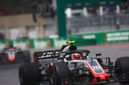 WATCH: Grosjean CRASHES in qualifying!