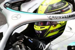 Hamilton niet blij met zijn W13: 'We hebben een behoorlijke achterstand'