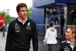 Briga com a FIA e pressão na Mercedes: Jornal detalha situação de Wolff