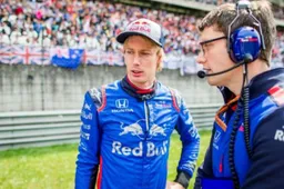 Hartley told he will be replaced in 2019