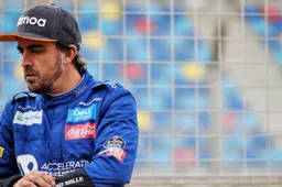 Alonso's IndyCar return hit by rain delay