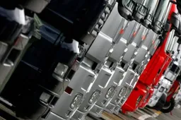 Mercedes aprovecha la relajación presupuestaria para emitir menos CO2