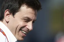 Toto Wolff in zijn nopjes met Formule 3-titel van Schumacher
