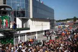 Hungarian Grand Prix driver ratings: Hamilton pounces, super Sainz