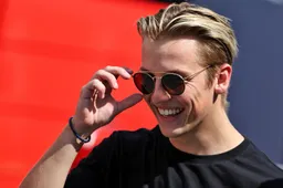 Lawson planeja fazer a corrida final da Super Formula: "Essa é a intenção"