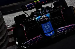 Alpine vuelve a hacer limpieza y manda a su jefe de paseo