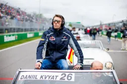 Kvyat sur l'échange de siège avec Verstappen : "Marko voulait échanger"