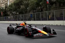 Verstappen en Red Bull imponeren niet in VT3, Russell rijdt snelste tijd
