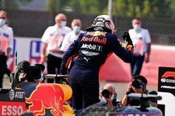 Boordradio Verstappen na de race: "Niet slecht hè? Starten op de harde band"