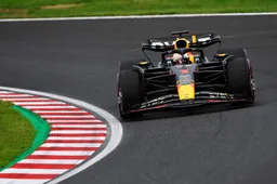 Formación de salida definitiva GP Japón: un piloto desde boxes
