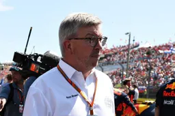 Brawn: "Vettel is op bepaalde vlakken sterker dan Schumacher"