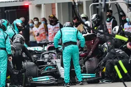 Hamilton krijgt een knauw: 'Alonso was de completere coureur'