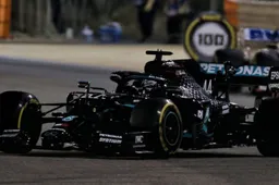 F1 Social Stint | Mercedes grapt over livery: "Precies hetzelfde als vorig jaar"